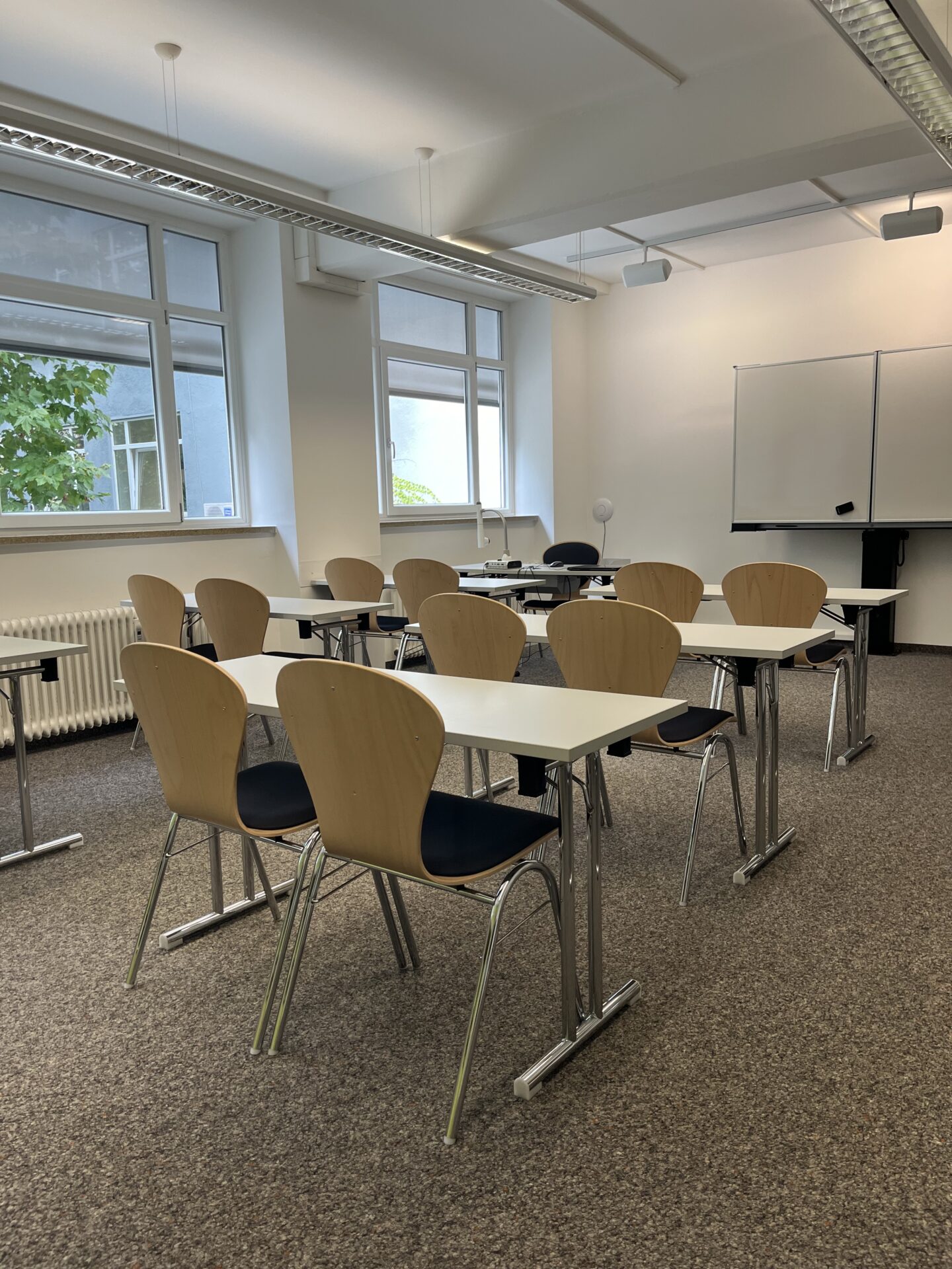 modernes Klassenzimmer der Heimerer Schulen